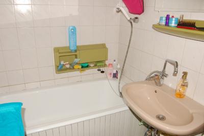 Óbudán eladó külön bejáratú 2 szobás lakás!