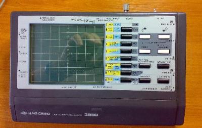 Digitális LCD 50MS/s tárolós oszcilloszkóp (3850)