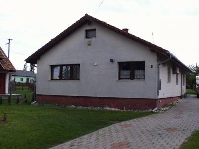 Balatonendrédi családi ház eladó