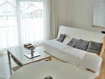 !!! Veresegyházon Ligetek térségben újszerû fedett autóbeálló összeköttetéses családi ház eladó !!! 