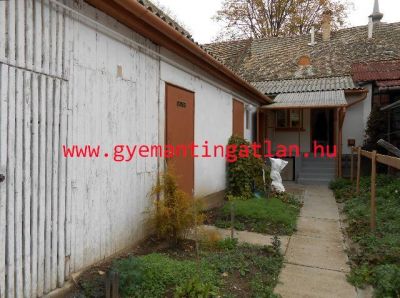 Zombán kis családi ház jó áron!