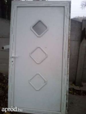 bejárati ajtó