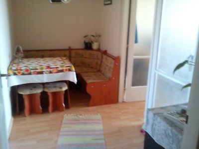 Lakótársat keresek