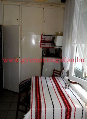 Eladó ingatlan Szekszárd panellakás