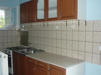 SŰRGŐSEN ELADÓ KÉT GENERÁCIÓS CSALÁDI HÁZ EGY ÁRÁÉRT!!!!