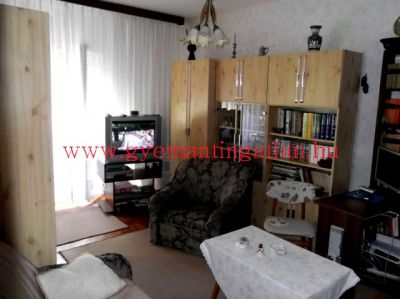 Eladó ingatlan Szekszárd panellakás