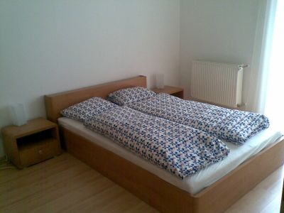 Eladó 2 szobás újszerű lakás az Oktogonnál