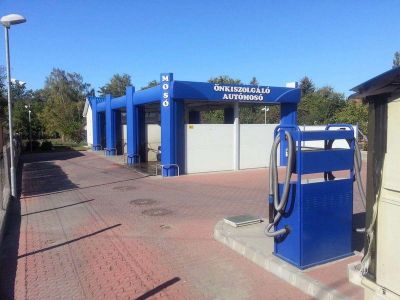 Autómosó eladó /önkiszolgáló/