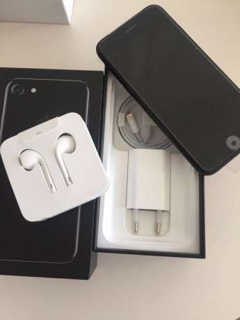 Apple iPhone 7 32GB 370euro/Samsung Galaxy S8- 64GB 420euro