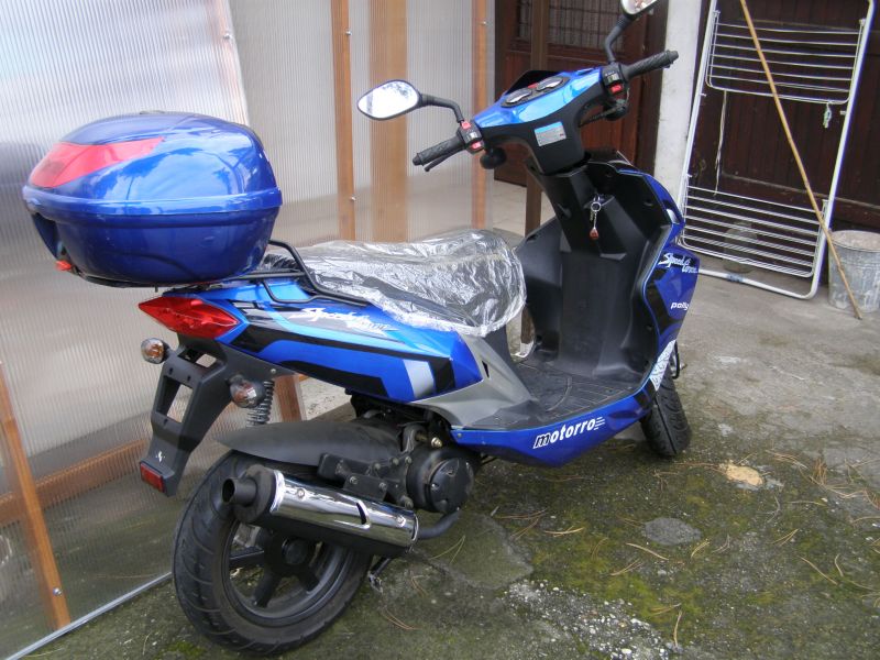 Polly Motorro robogó