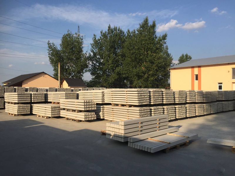 Vadháló drótfonat kerítés oszlop betonoszlop kapu