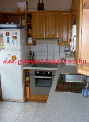 Eladó ingatlan Szekszárdon lakás remek helyen 3200415 