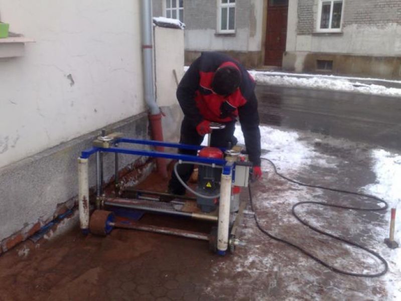 Vizes, nedves falak szigetelése utólagosan Alacsony ár! Debrecen