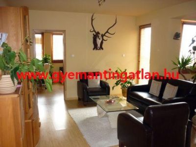 Eladó lakás, Szekszárd 3200378