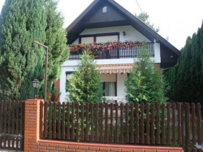 Apartmanok Balatonszárszón, vízparttól 50 m-re