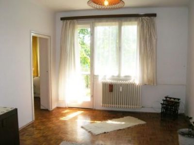 Eladó tégla építésű lakás, Pécs-Egyetemi városrészben