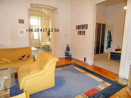 VI.ker. Rippl Rónai utcában eladó 2,5 szobás, erkélyes lakás 16,9mFt