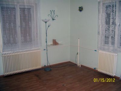 Eladó családi ház, telekkel Csömörön