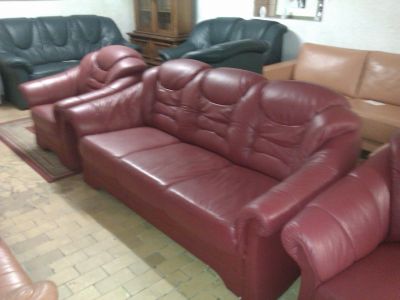 Használt bőrgarnitúra-ingyen szállítássaé!