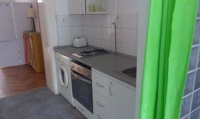 Kiadó 1 szobás lakás az Oktogonnál