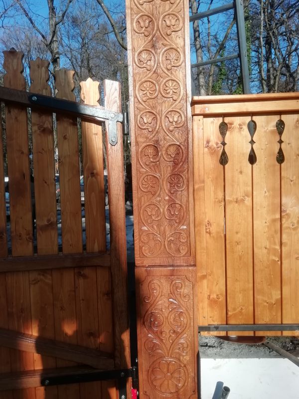  Székelykapuk, kopjafák, fafaragás,faragott bölcső, hagyományőrzés, székelytermék, dombormüvek., tor