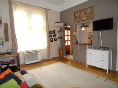 IX.ker. Czuczor utcában eladó fiatalos garzon 10,8mFt