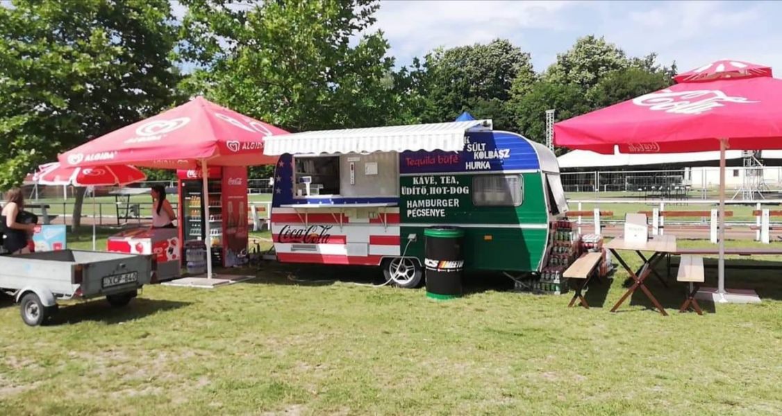 Eladó büfés kocsi 