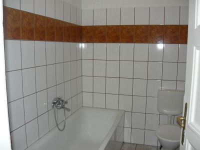 SŰRGŐSEN ELADÓ KÉT GENERÁCIÓS CSALÁDI HÁZ EGY ÁRÁÉRT!!!!