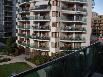 Kiadó dunai panorámás, nappali-hálós lakás Marina Parton