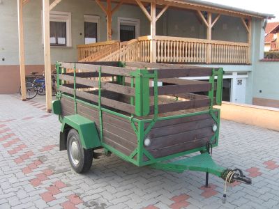 Masszív utánfutó eladó!