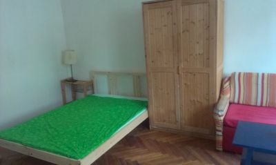 Kiadó 1 szobás lakás az Oktogonnál