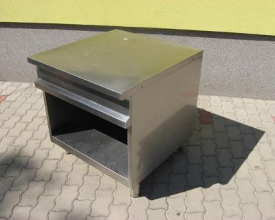 Rozsdamentes munkaasztal blokkasztal munka asztal használt