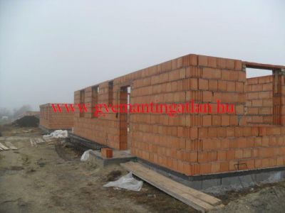 Kulcsrakész az ár!