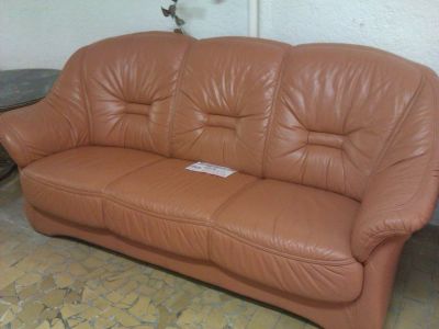 Használt bőrgarnitúra-ingyen szállítássaé!