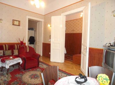 VII. ker. Osvát utcában eladó 2 szobás lakás 13,5mFt