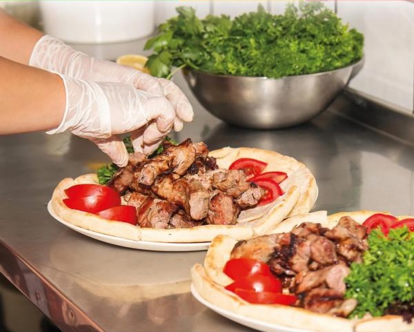 Német Munka - NŐI KONYHAI KISEGÍTŐ / GRILLEZŐ 