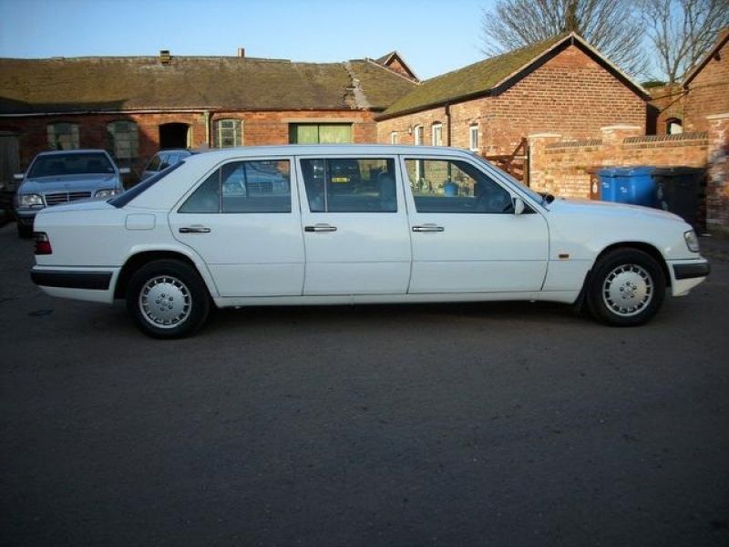 Mercedes e280 6 ajtos pullman  limuzin jobb kormanyos