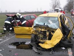 KÖZÚTI BALESETEK SÉRÜLTJEINEK KÁRTÉRÍTÉSI ÜGYINTÉZÉSE