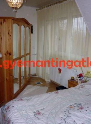 Eladó családi ház, Szekszárd 3200377