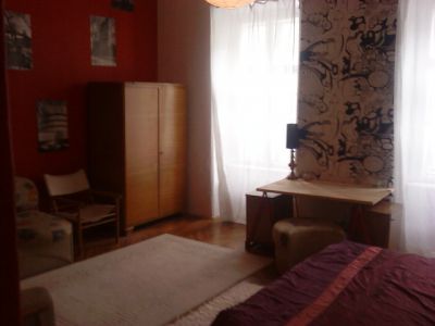 Pécs a belvárosban albérlet kiadó