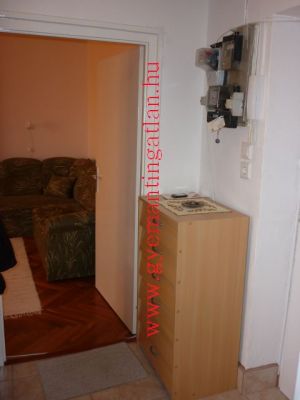 Eladó ingatlan Szekszárd felújított tégla lakás