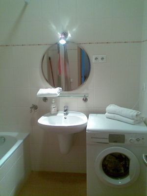 Kiadó 2 szobás új lakás az Operánál