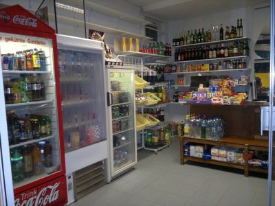 Békásmegyeri 25 nm-es élelmiszerbolti üzlethelység bérleti joga eladó