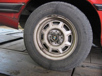 BMW E21 kormány + kerekek