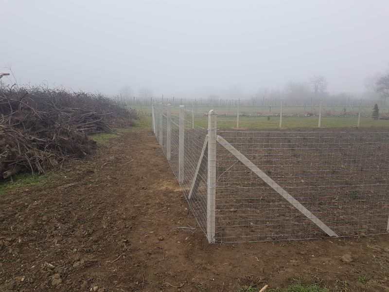 Kerítés építés országosan! Vadháló, drótfonat, oszlop, kapu