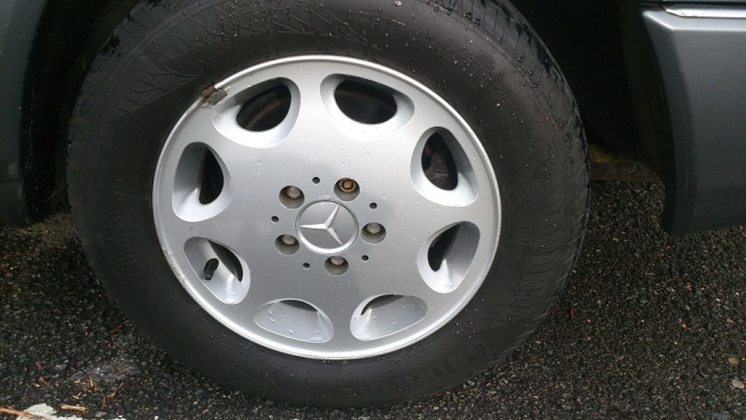 Mercedes 260E 6 ajtos limuzin jobb kormanyos