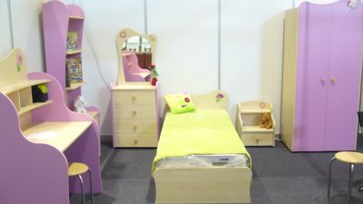 Gyermek bútor  juhar -rózsaszín színben!!