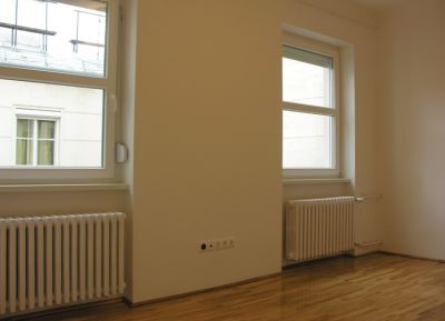 Kiadó 2 szobás lakás a Parlamentnél