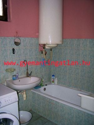 Eladó ingatlan 2000-ben épült gerjeni családi ház eladó