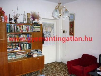 Eladó családi ház, Szekszárd 3200379